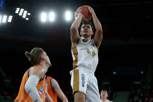 也为他个人 也为他个人