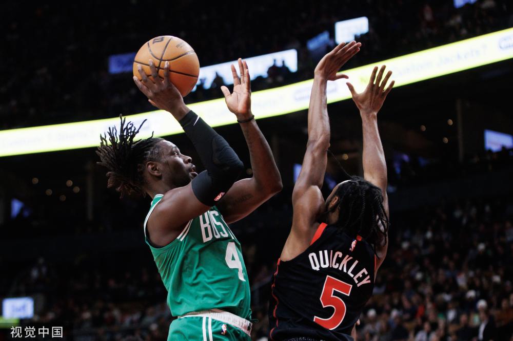 球场上演激 球场上演激